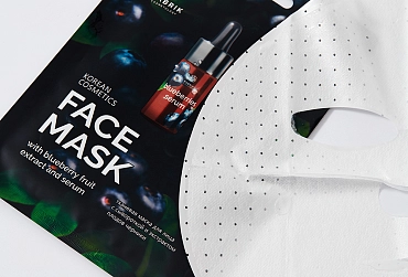 FABRIK COSMETOLOGY Маска тканевая с сывороткой и экстрактом плодов черники / FACE MASK 30 гр